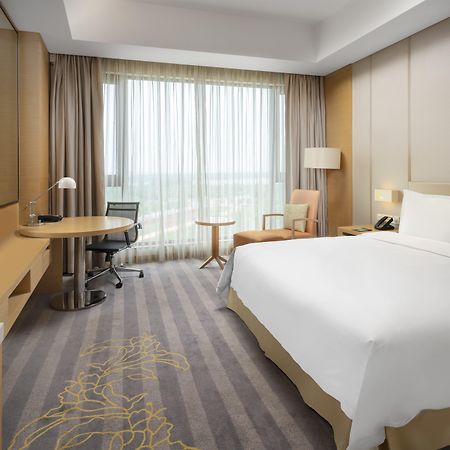 Holiday Inn Nanyang By Ihg Bagian luar foto